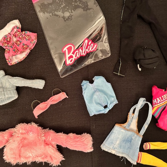 Vintage Collectable And Modern Barbie Clothing And Accessories 14 items - Picture 3 of 6